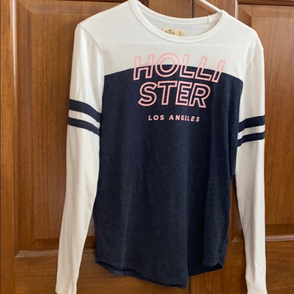 Long sleeve tee